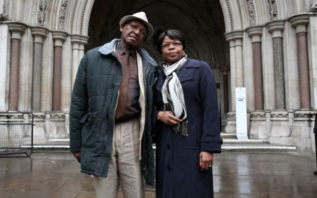 Owen and Eunice Johns at the High Court (Photo: Jane Mingay)